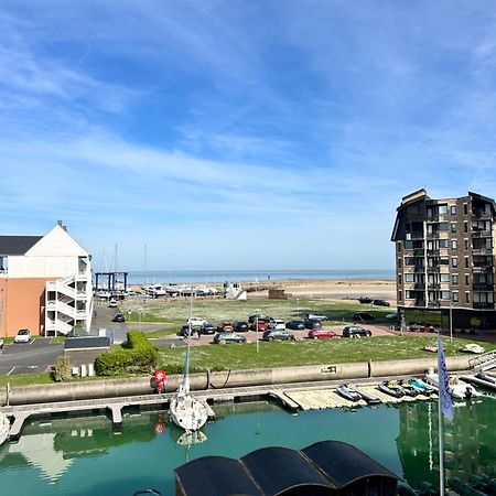 La Marina-Studio, Vue Mer Avec Balneo 多维尔 外观 照片